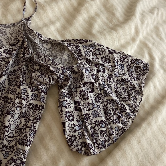 Cold Shoulder Bell Sleeve top - Picture 3 of 3